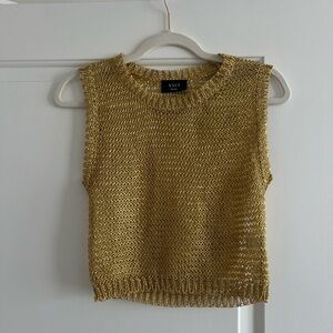 NWOT Vici gold vest